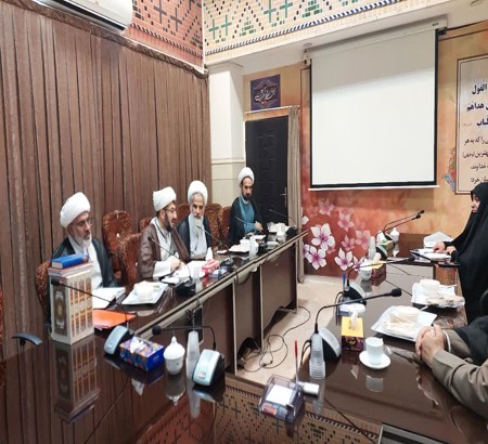 دیدار شورای اجرایی همایش «پیشتازان نهضت اسلامی؛ آیت‌الله یزدی(ره)» با حجت‌الاسلام فرهاد عباسی، معاون پژوهش حوزه‌های علمیه